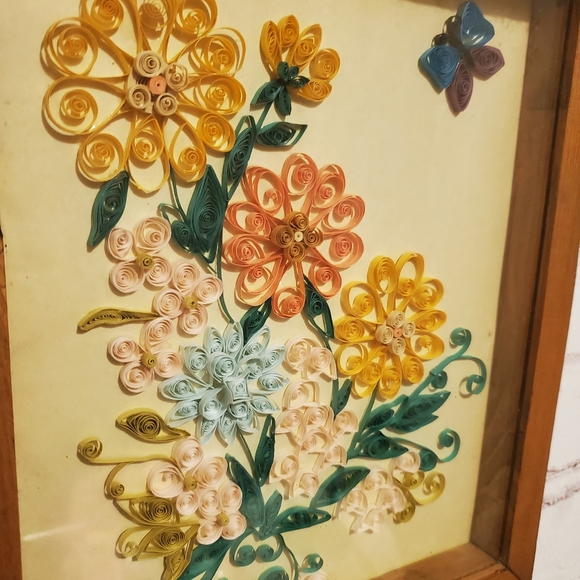 Vintage Handmade Paper Flowers 70s Retro Wall Art - Picture 14 of 14